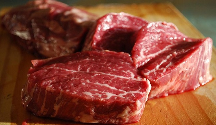 Стабильные цены на мясо: Почему к Новому году в России не будет катастрофы